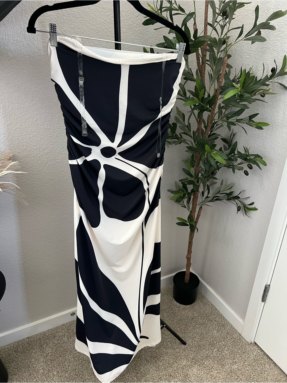 Commense Strapless Black and White Floral Maxi Dress Small - Picture 6 of 7